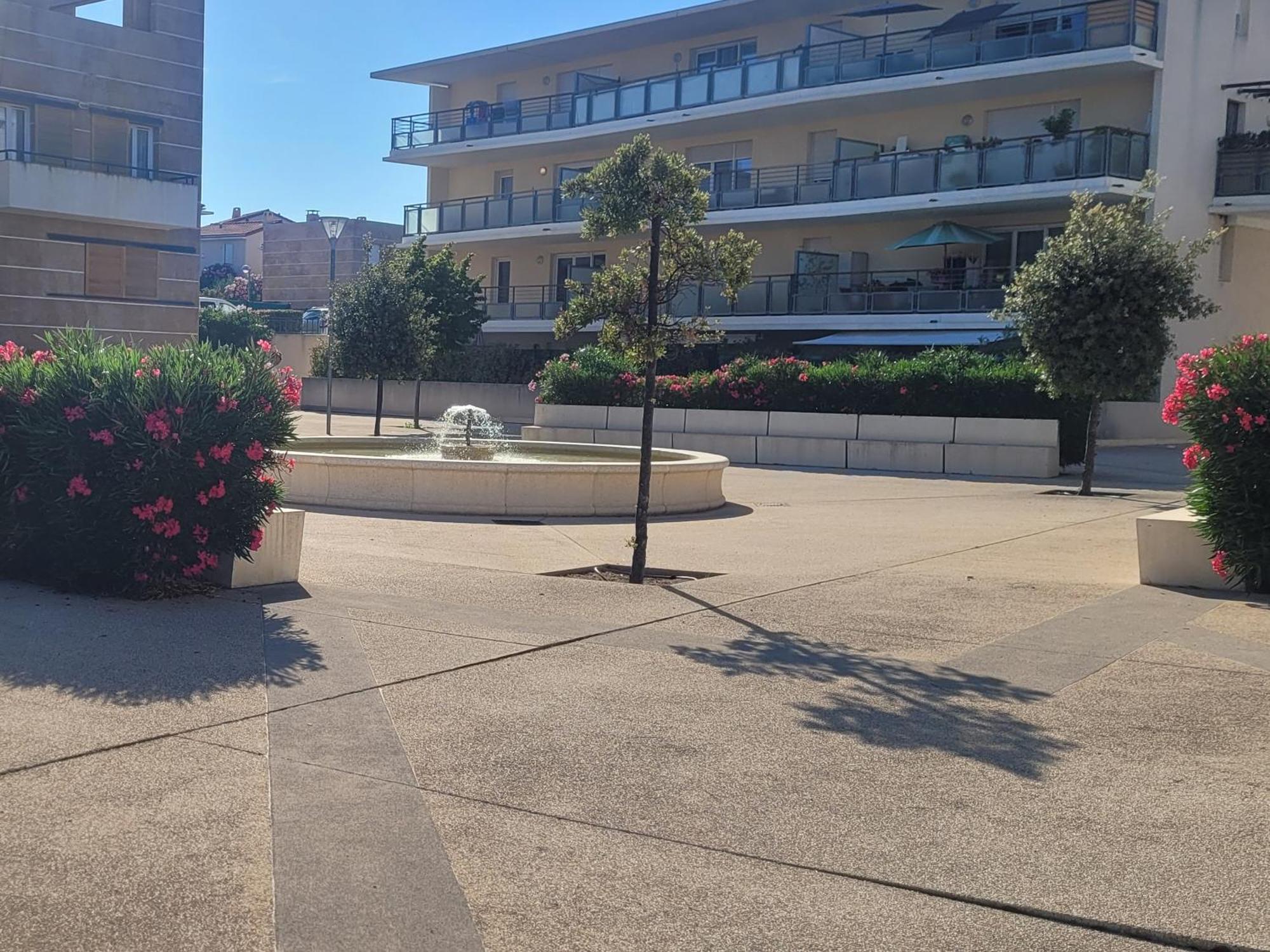 Appart Avec Piscine Casino Plein Air Et Plage La Ciotat Extérieur photo